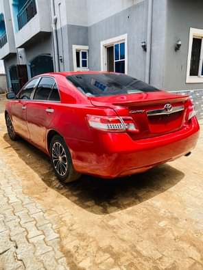 A picture of Toyota camry spider Full option with classy Rims 12 inch