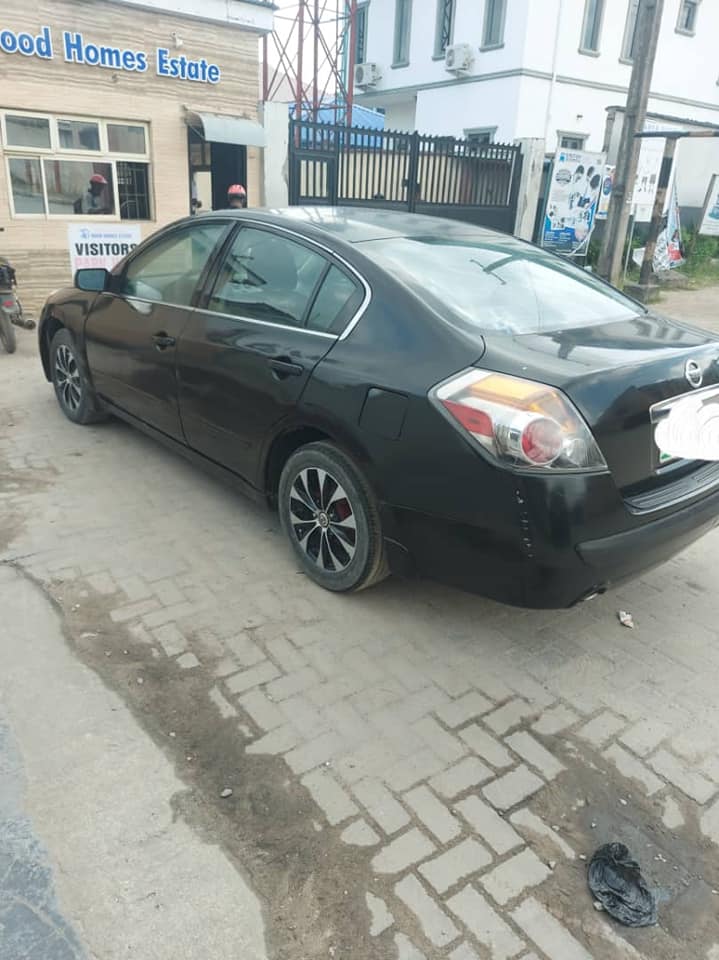 A picture of Reg Nissan Altima 2011