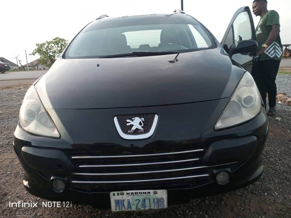 A picture of Peugeot 307 Wagon