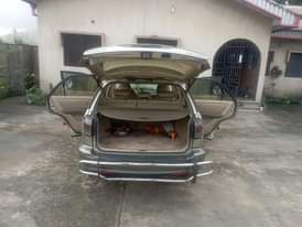 A picture of Lexus RX300 2002
