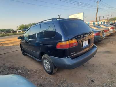 A picture of CLEAN 7Seater Toyota Sienna