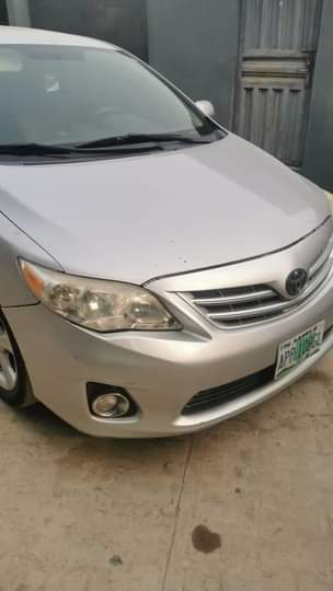 A picture of 2013 Toyota Corolla LE Complete First Body 08068266685