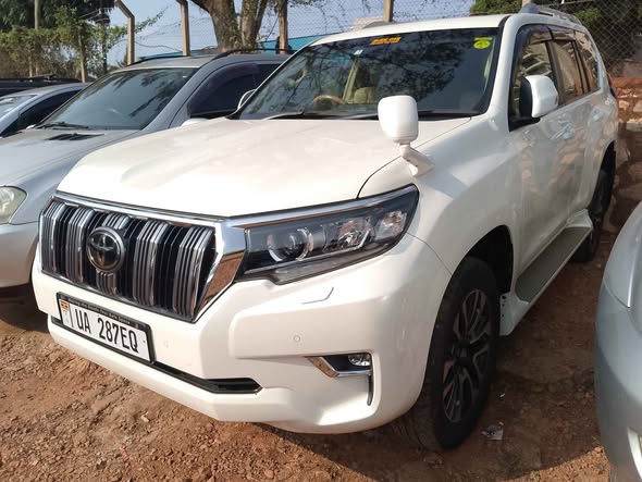 A picture of Toyota Land Cruiser Model 2021 Petrol Engine 0787181703 0704482571 Call
