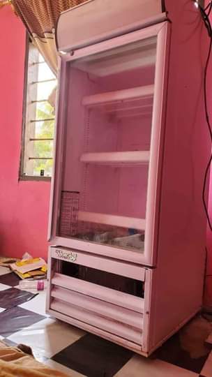 A picture of Fridge za kioo