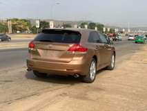 A picture of 2010 Toyota venza