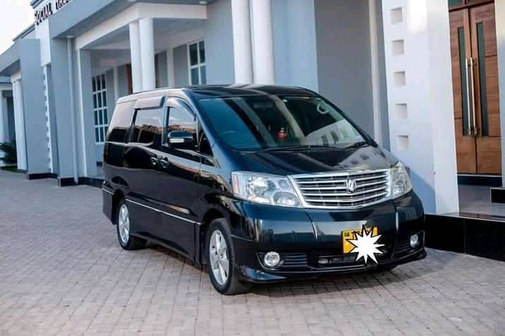 A picture of TOYOTA ALPHAD