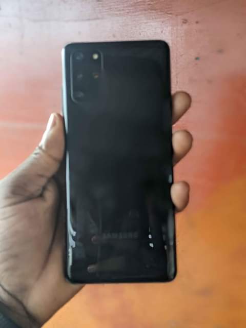A picture of Samsung galaxy S20 5G