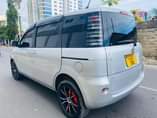 A picture of Toyota sienta