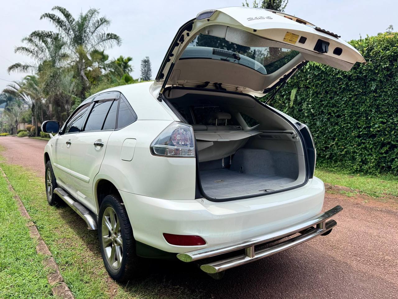 A picture of Toyota harrier