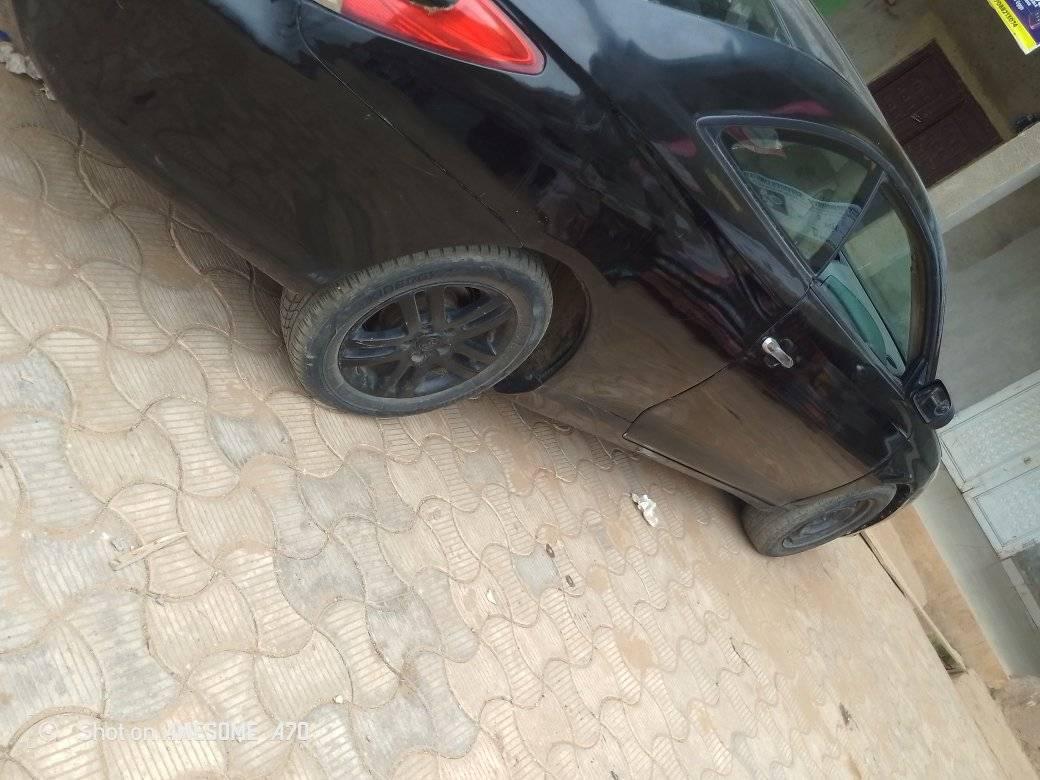 A picture of 2007 Toyota with untampered engine and gear toyota with untampered