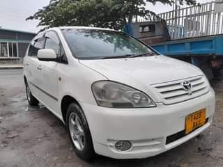 A picture of TOYOTA IPSUM Bei million 4 8