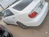 A picture of Camry 06