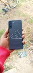 A picture of Samsung s21