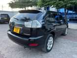 A picture of 2007 Toyota Harrier New Model