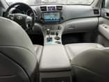 A picture of Dealer deal Clean 2012 Toyota Highlander with Leather interior and