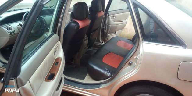 A picture of 2004 Toyota Avalon 04 Avalon