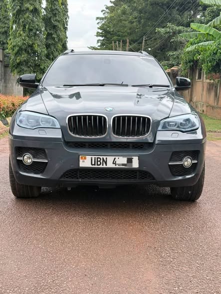 A picture of BMW x6