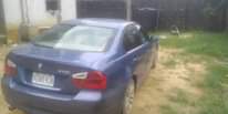A picture of 2010 BMW 338i 4 cylinders
