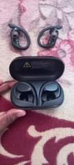 A picture of Earphones