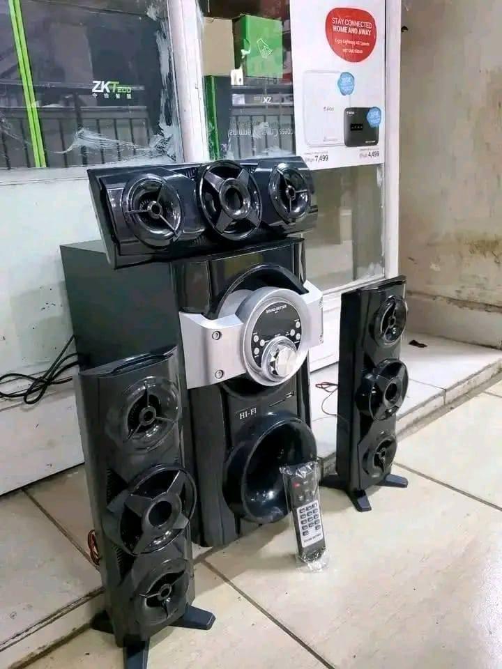 A picture of WE ARE SELLING LIPA MDOGO MDOGO WOOFERS CALL 0787871015