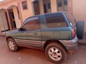A picture of Rav 4 short chassis and green