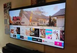 A picture of SAMSUNG SMART TV