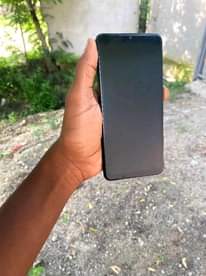 A picture of SAMSUNG A12