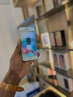 A picture of Iphone 7g