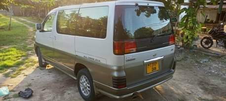 A picture of Nissan elegrand