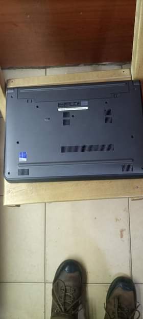 A picture of DELL latitude pentium at only 500 000