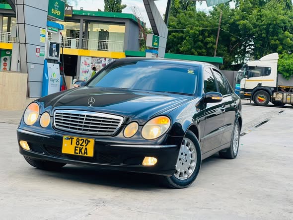 A picture of Mercedes Benz E Class No EKA Engine cc 2000 Years