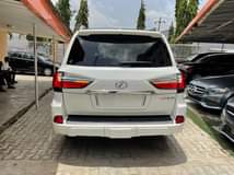 A picture of 2012 Lexus LX570 Tokumbo Full Option 34m