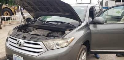 A picture of 2011 model Toyota Highlander limited edition Pure tokumbo standard Full