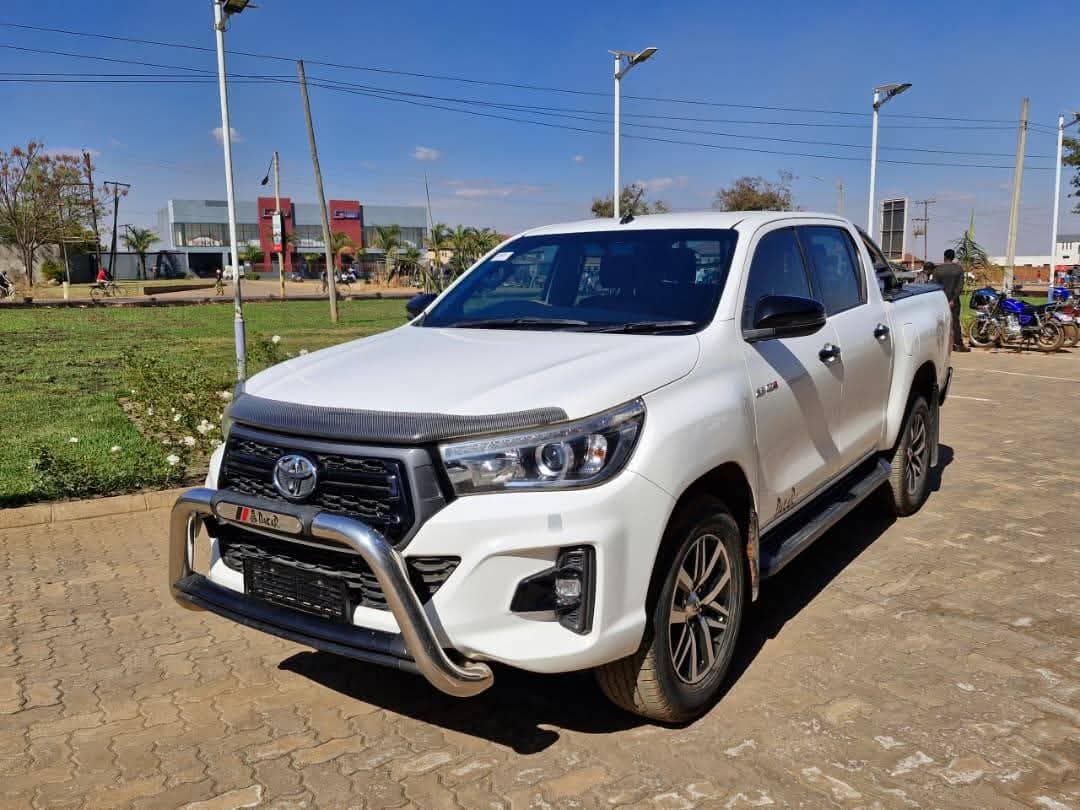 used toyota hilux