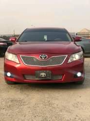 A picture of An Extremely Clean Toyota Camry LE 2010 Model With Custom