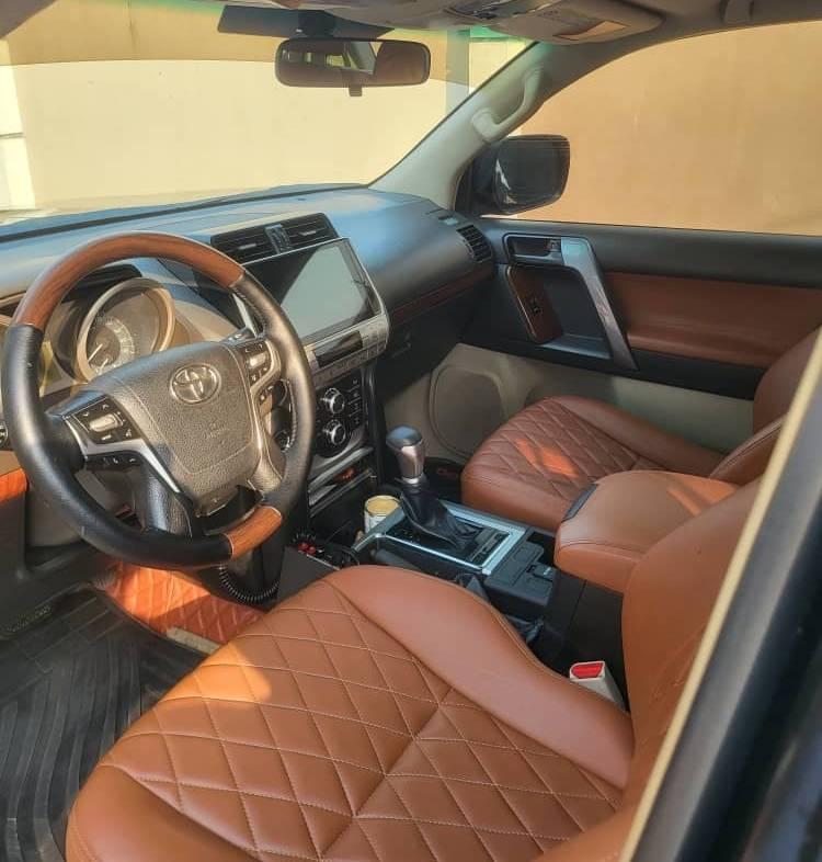 A picture of Toyota Land cruiser Prado TXL