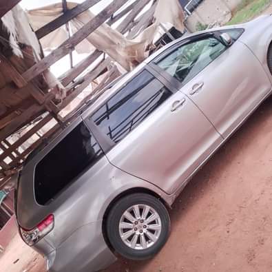 A picture of Distress sale 2014 Toyota Sienna Engine has fault Excellent gear