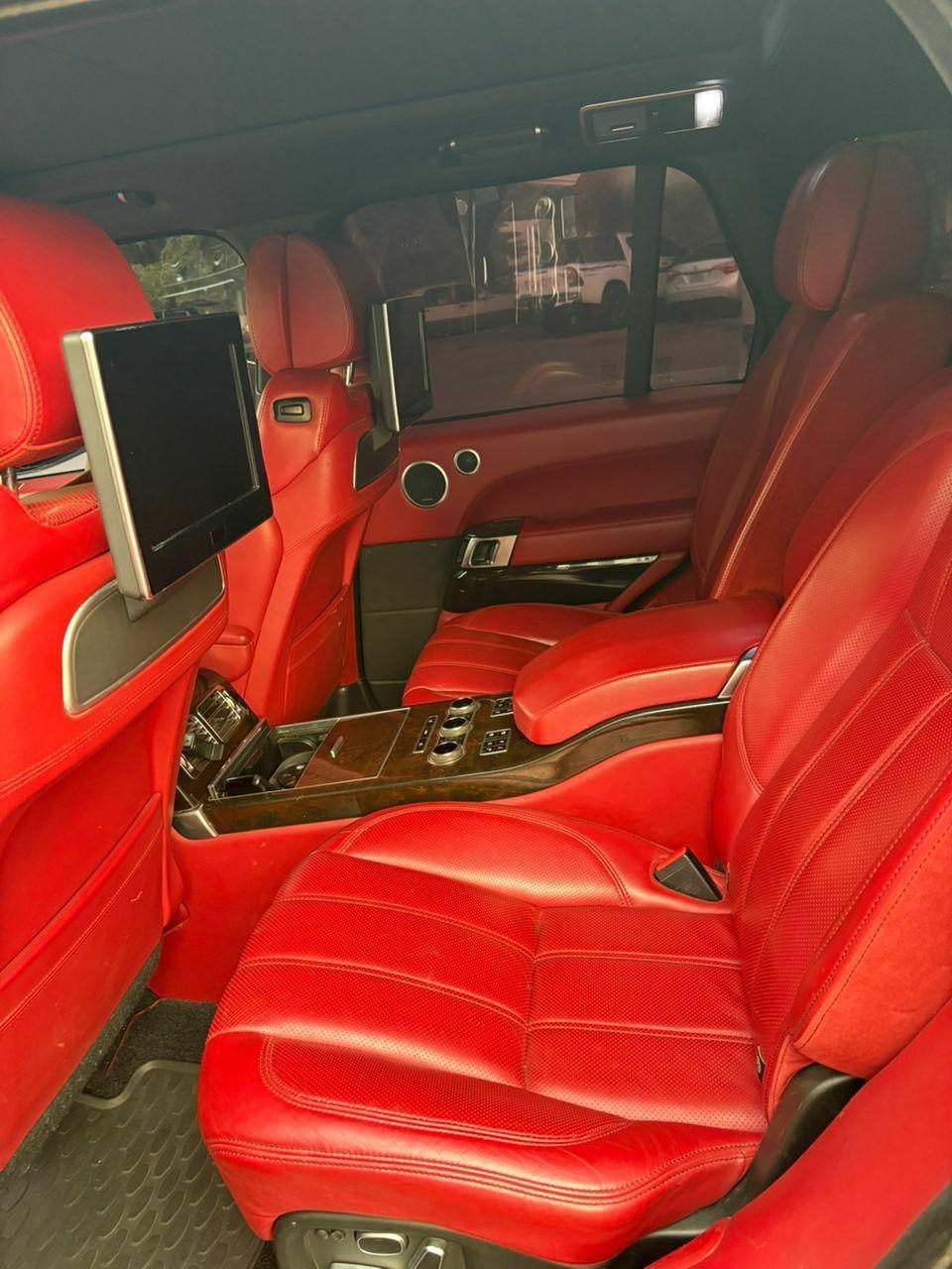 A picture of 2014 Range Rover 2014