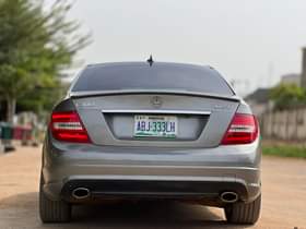 A picture of Less than a year registered 2009 C300 comes with pop