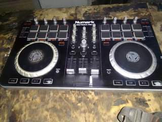 A picture of Numark controller for djs