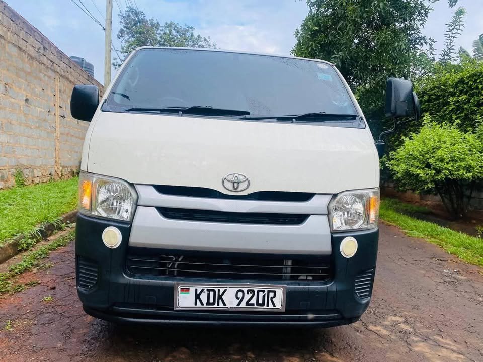 A picture of 2016 Toyota hiace