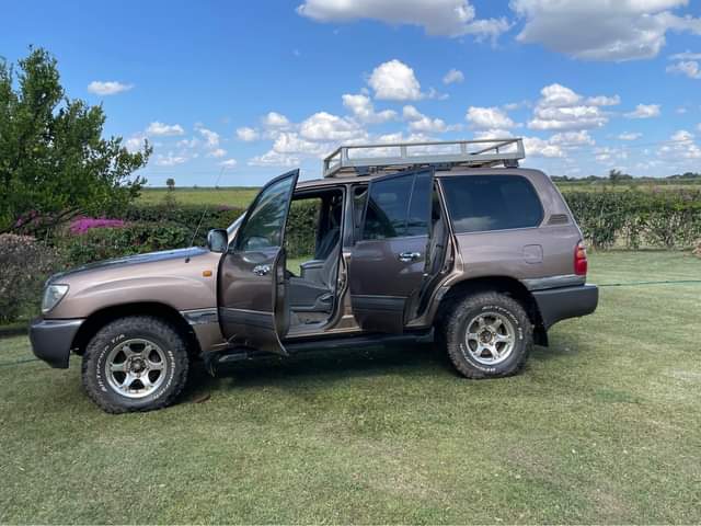 toyota land cruiser