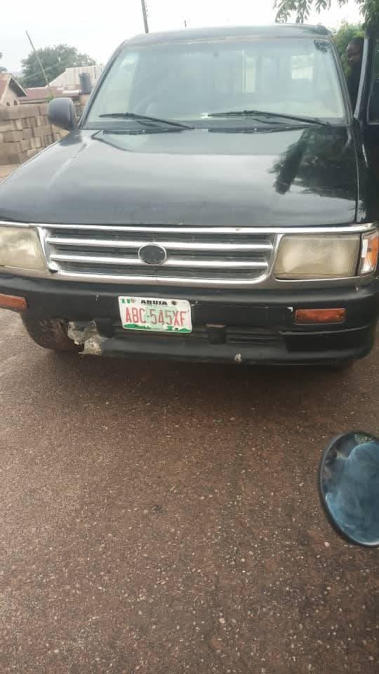 A picture of 1999 Toyota tacoma