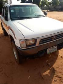 A picture of Hilux 2.8 model pick up
