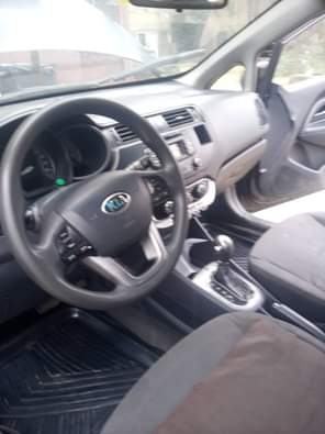 A picture of 2005 kia rio first body Gear perfect AC chilling Engine