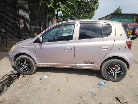 A picture of Toyota vitz