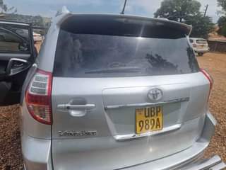 A picture of TOYOTA VANGUARD