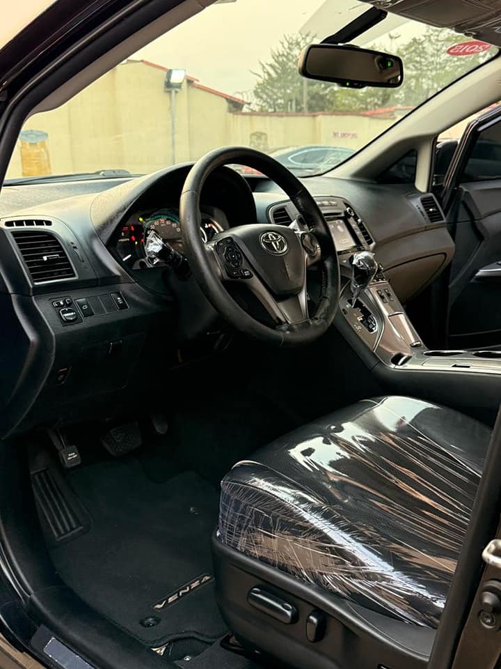 A picture of Toyota Venza 2015 Foreign used 