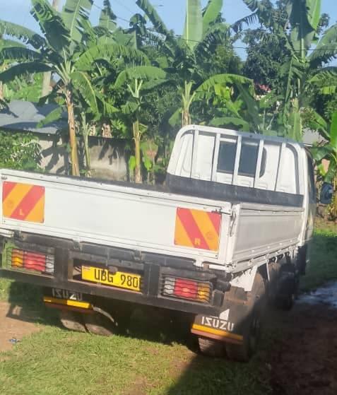 A picture of Isuzu elf