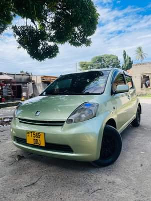 A picture of Toyota passo